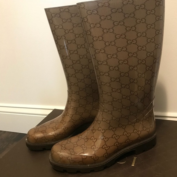 AUTHENTIC!! Gucci Rain Boots!! - Picture 5 of 6